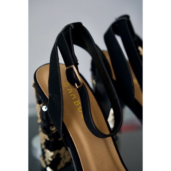 NWT Black & Gold Heels (Size/7) - Picture 5 of 6